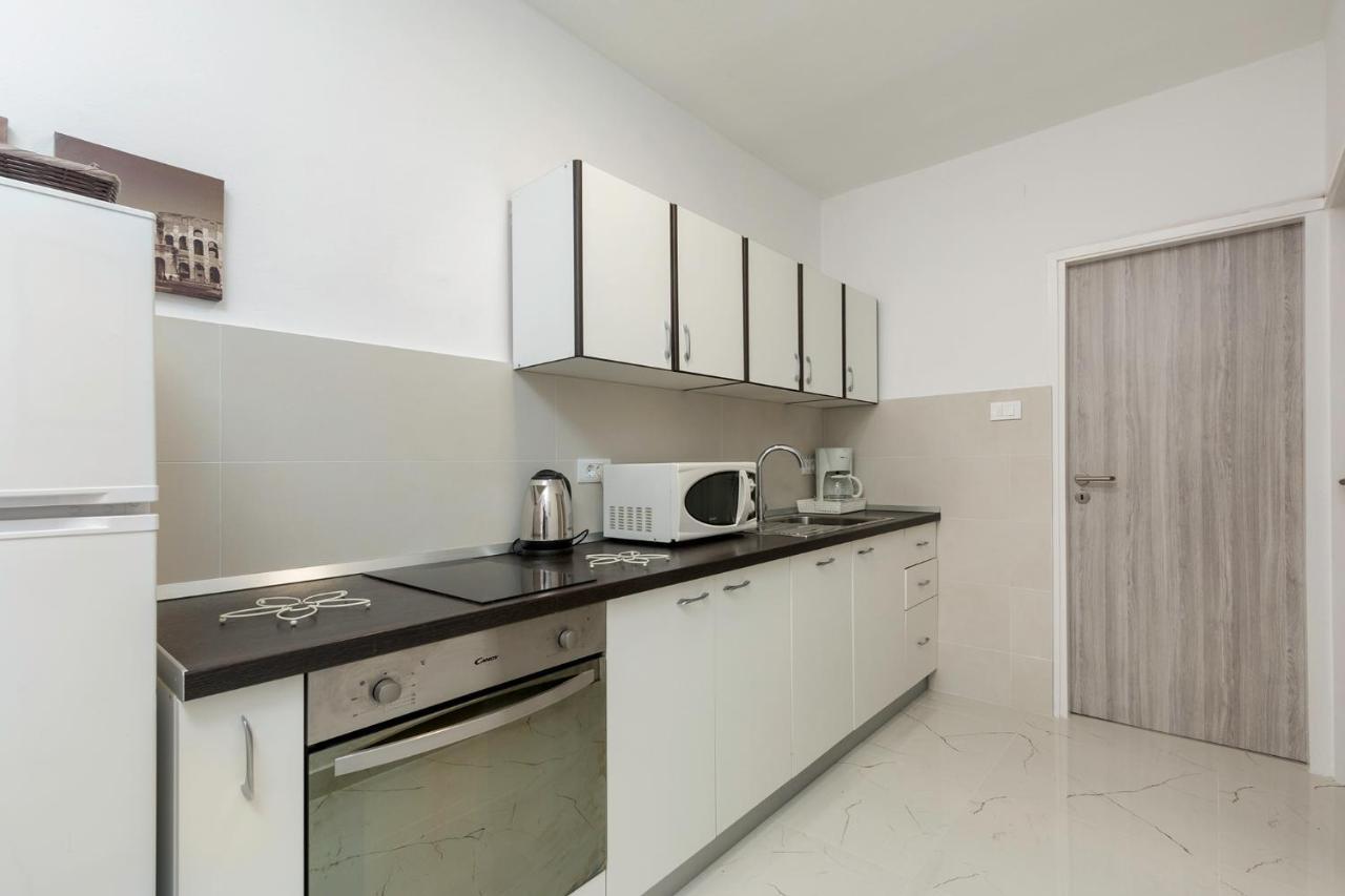 Apartments Marija 821 Πούλα Εξωτερικό φωτογραφία