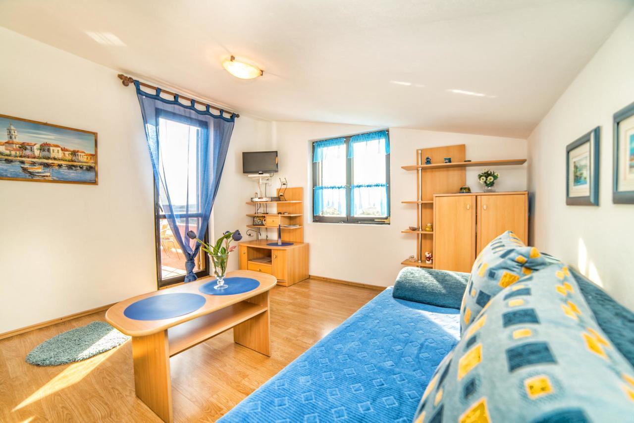 Apartments Marija 821 Πούλα Εξωτερικό φωτογραφία